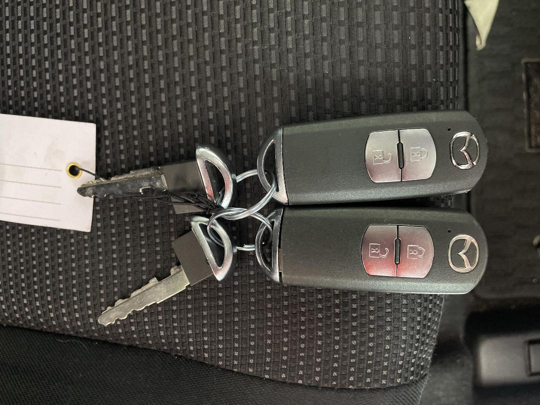 Photo '22' of Mazda Axela