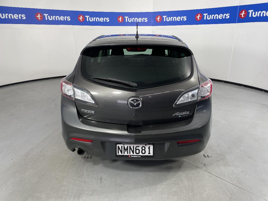 Photo '6' of Mazda Axela