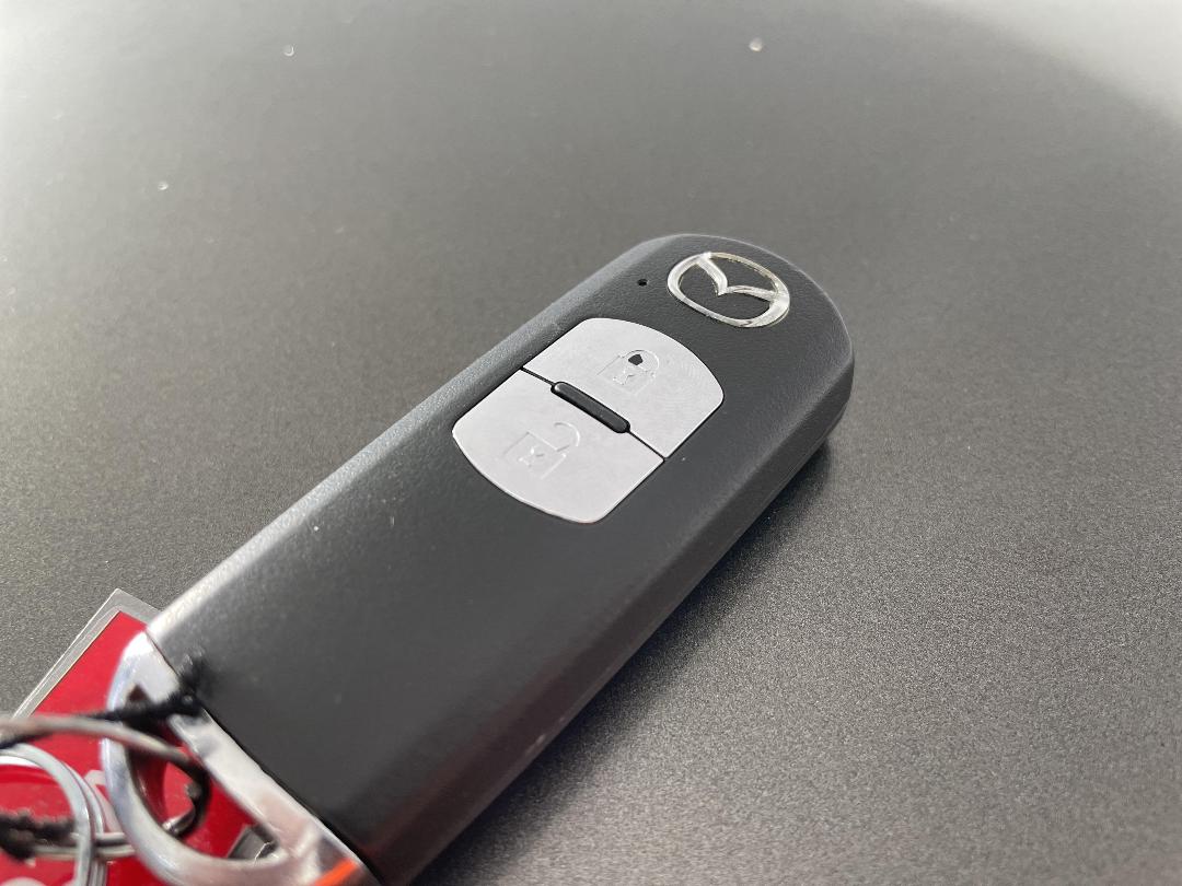 Photo '22' of Mazda Axela