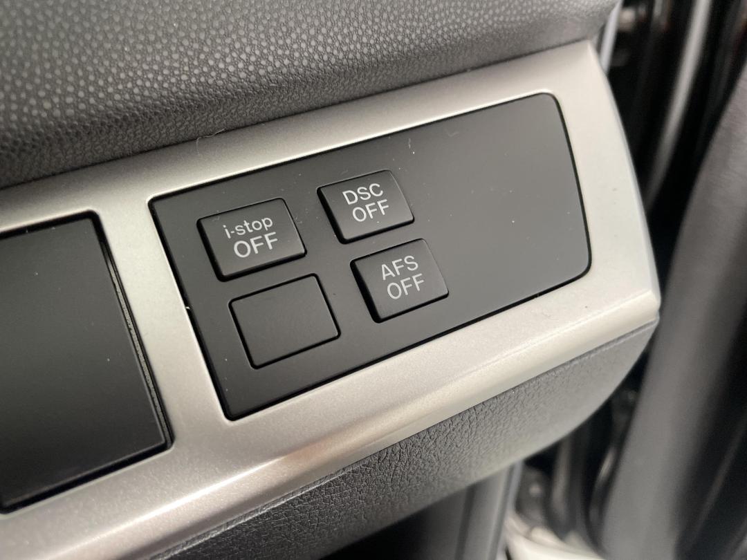 Photo '31' of Mazda Axela