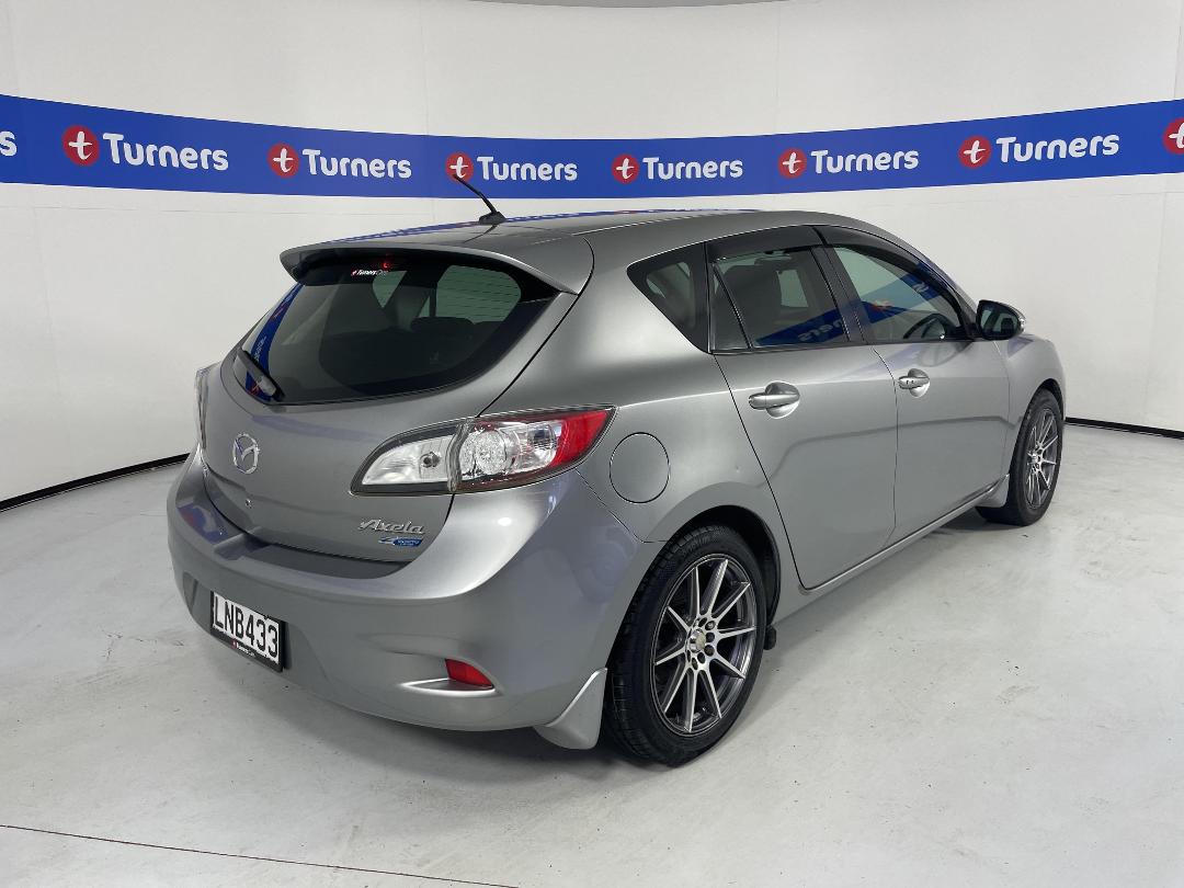 Photo '7' of Mazda Axela