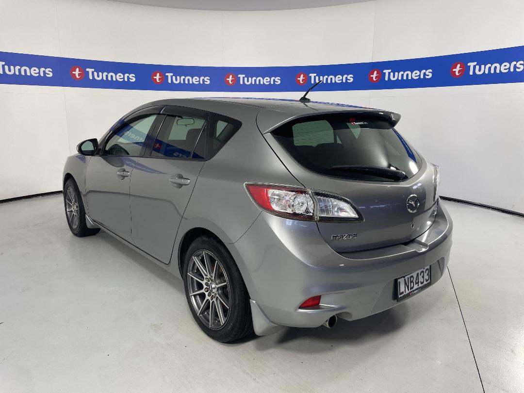 Photo '5' of Mazda Axela