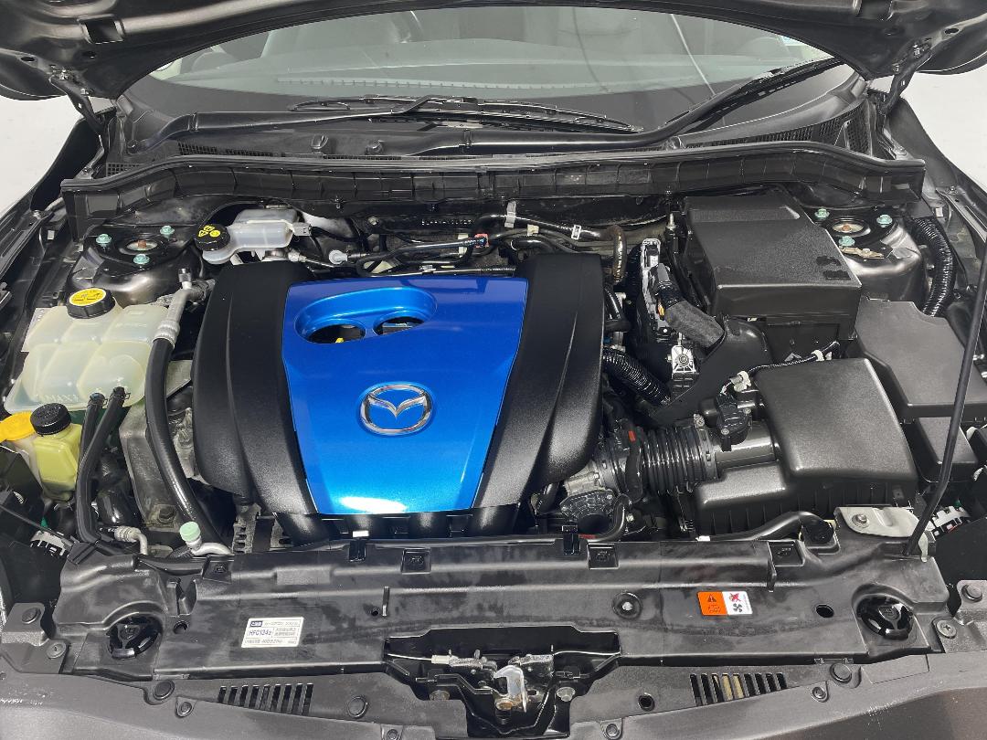 Photo '13' of Mazda Axela