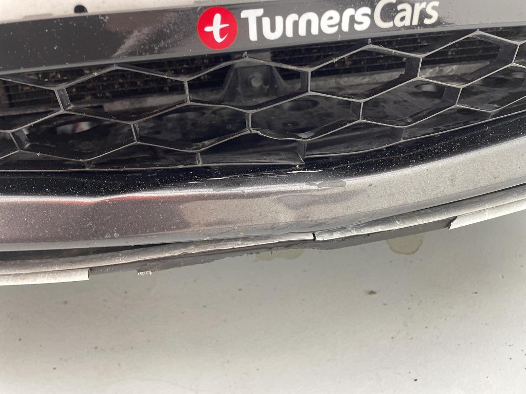 Photo '30' of Mazda Axela