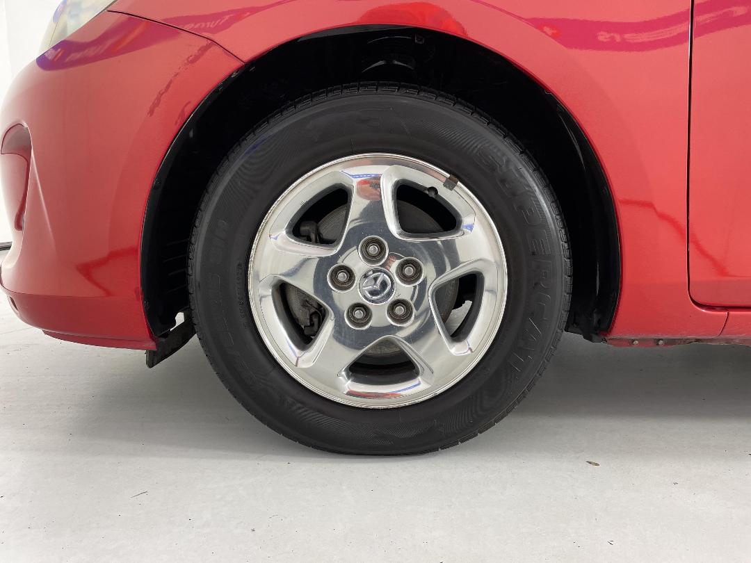 Photo '10' of Mazda Axela