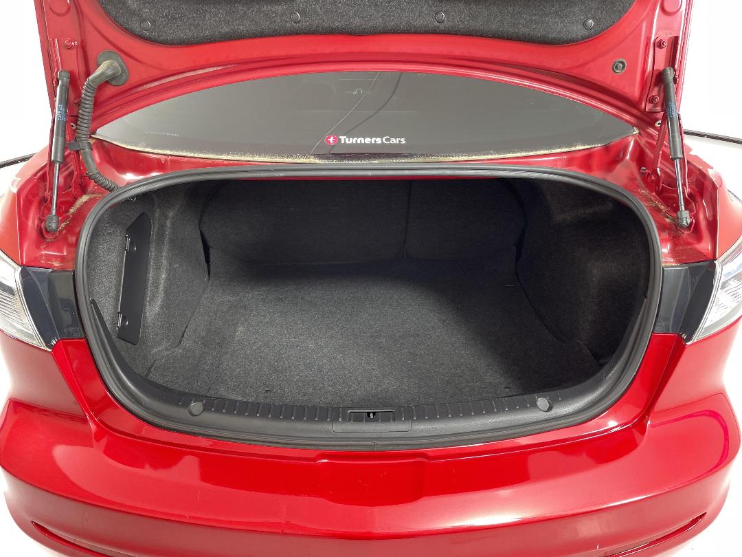 Photo '14' of Mazda Axela