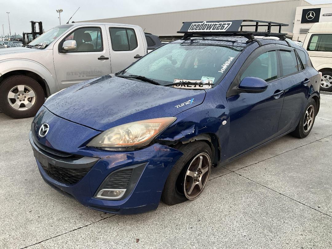 Photo '11' of Mazda Axela