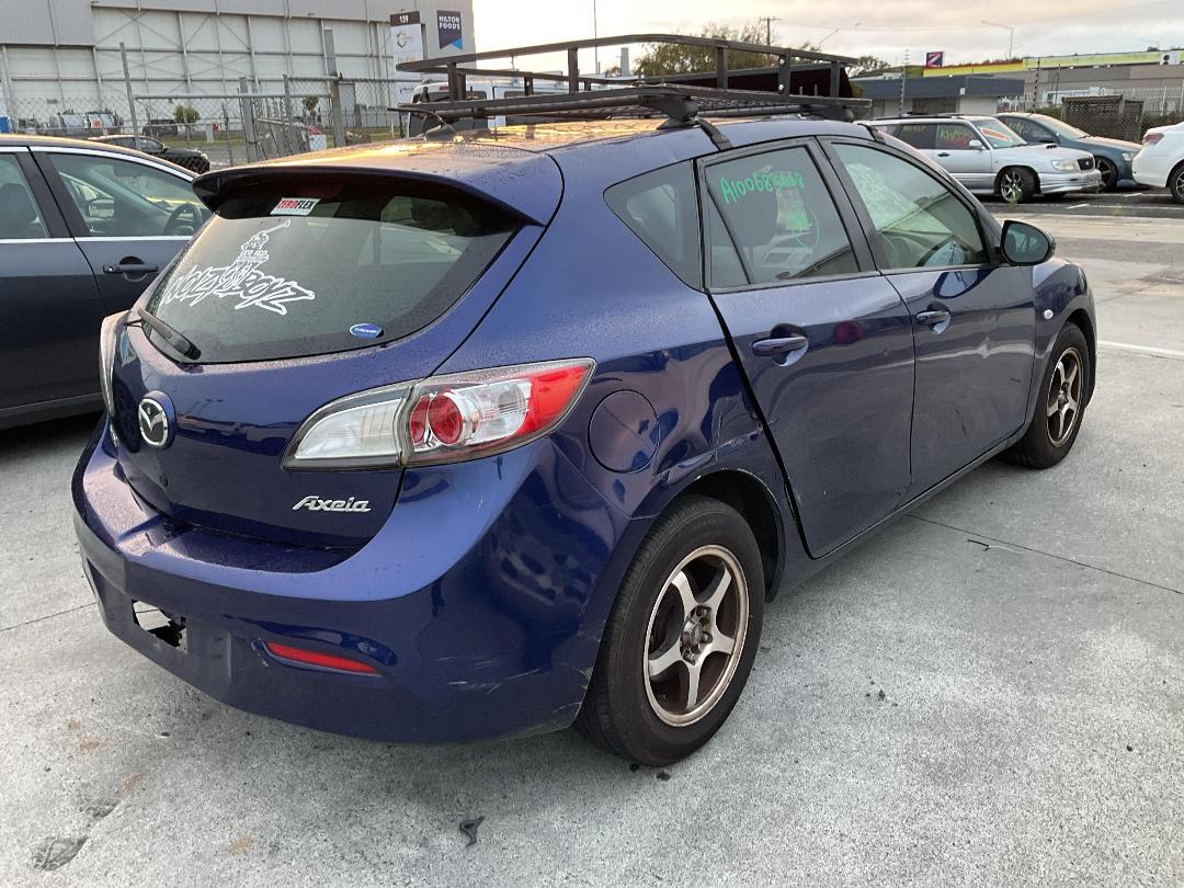 Photo '24' of Mazda Axela