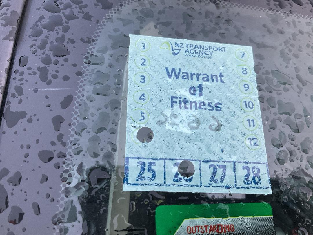 Photo '35' of Mazda Axela