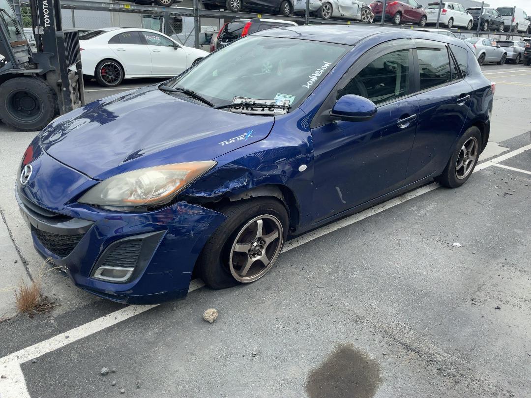 Photo '3' of Mazda Axela