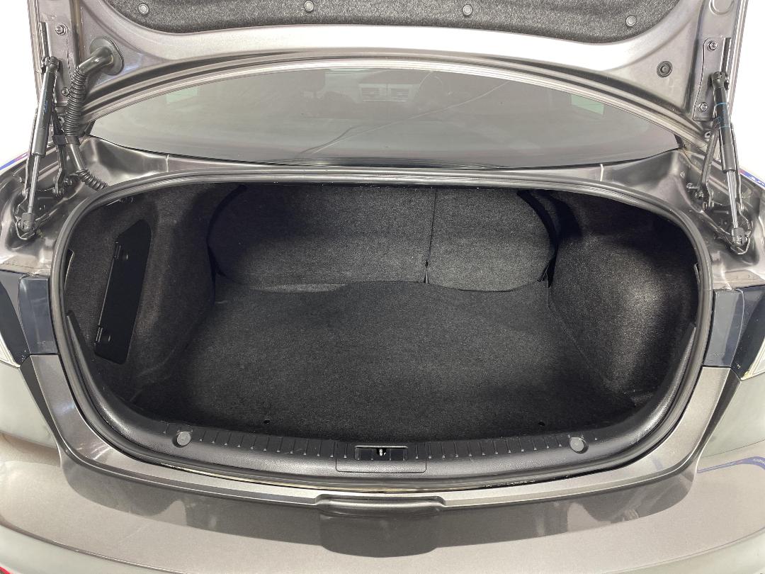 Photo '14' of Mazda Axela Photo '14' of Mazda Axela