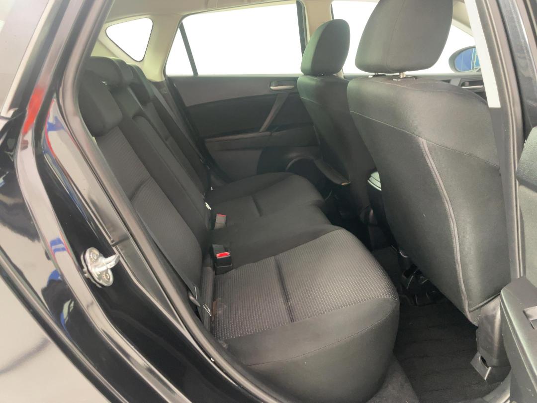 Photo '20' of Mazda Axela Photo '20' of Mazda Axela