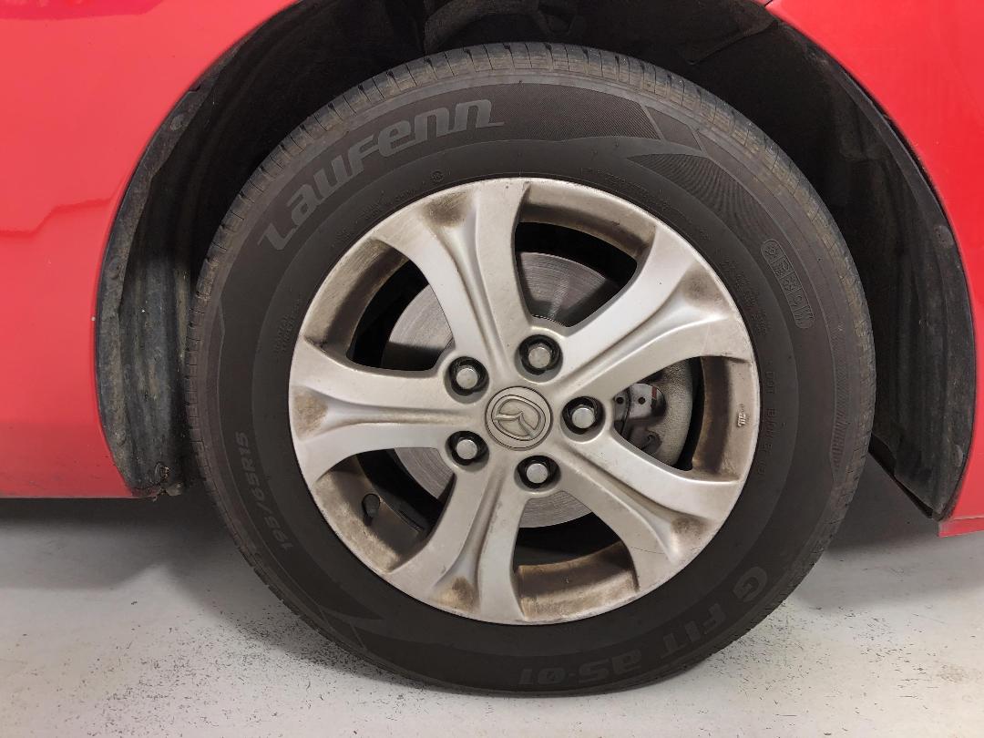 Photo '9' of Mazda Axela