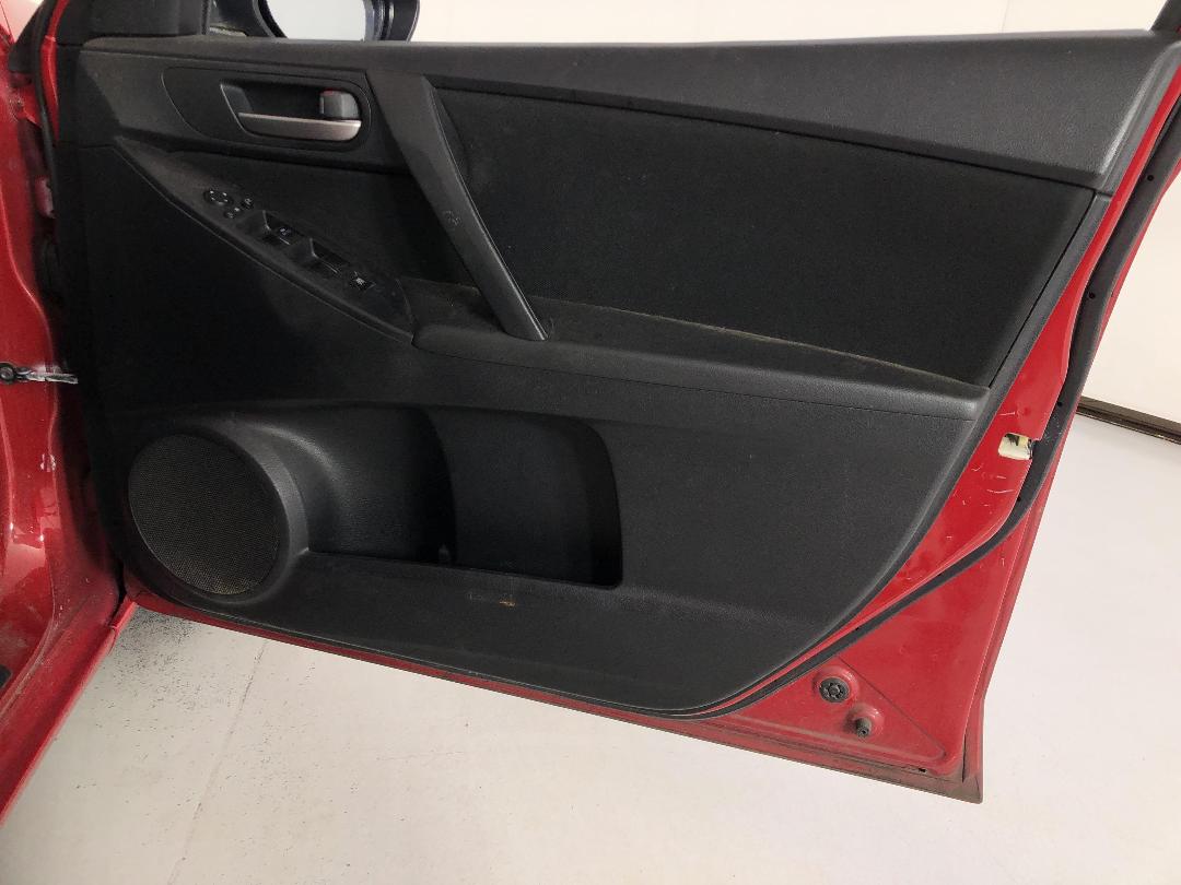 Photo '15' of Mazda Axela