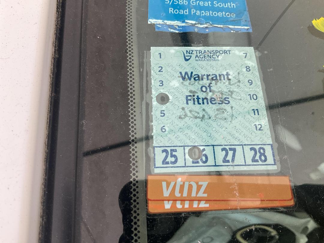 Photo '23' of Mazda Axela