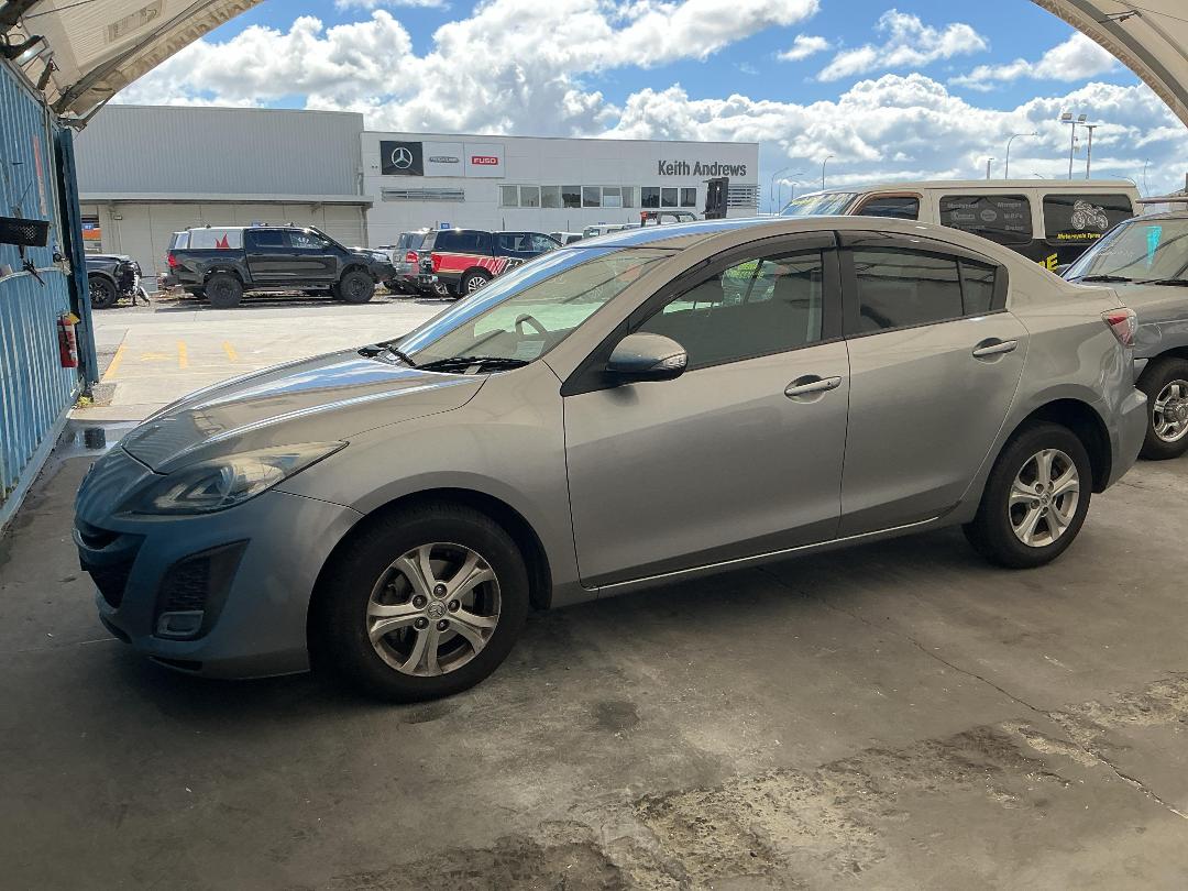 Photo '4' of Mazda Axela