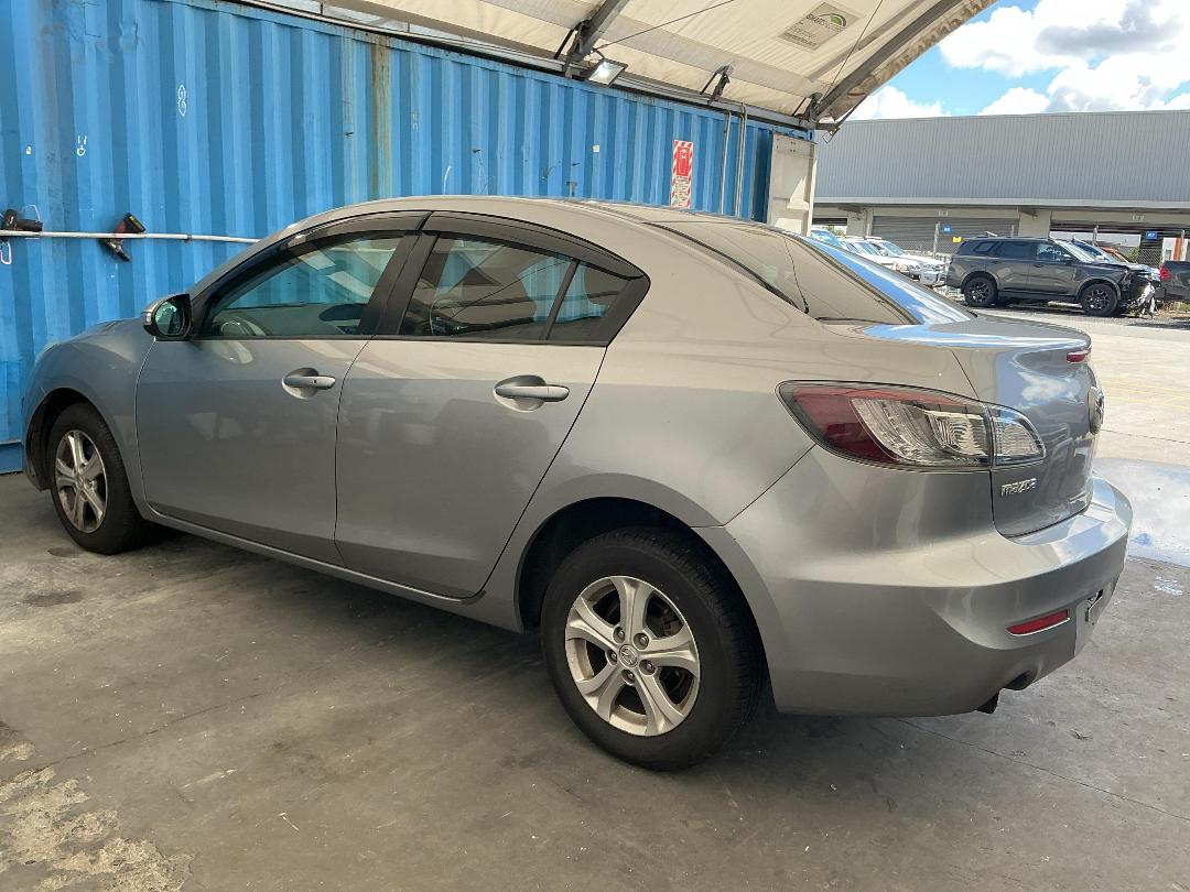 Photo '7' of Mazda Axela