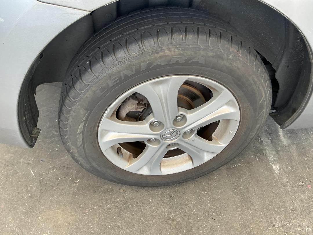 Photo '10' of Mazda Axela