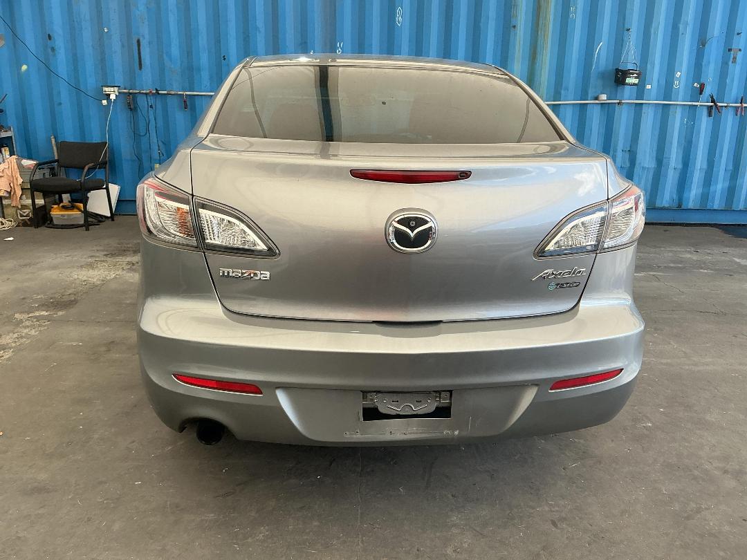 Photo '8' of Mazda Axela