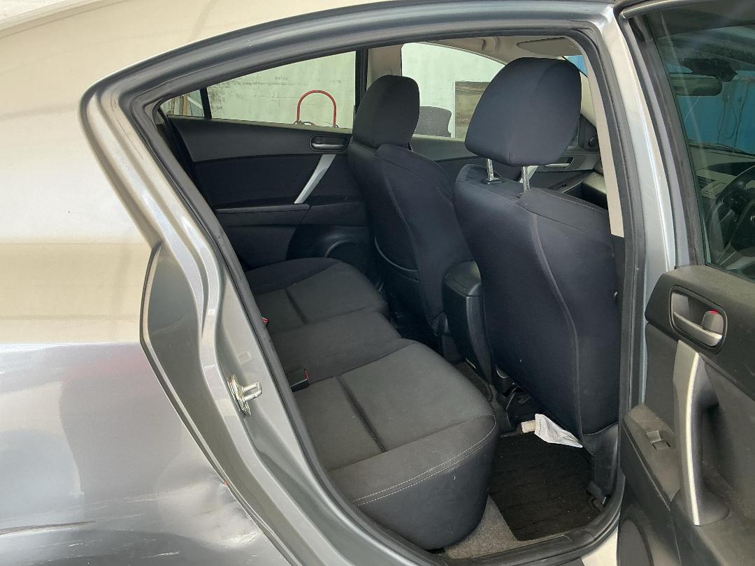 Photo '14' of Mazda Axela