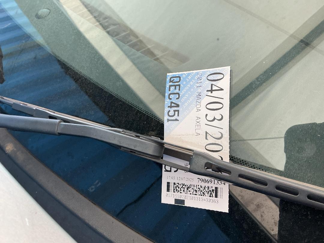 Photo '24' of Mazda Axela