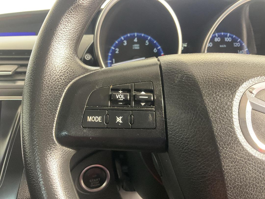 Photo '25' of Mazda Axela Photo '25' of Mazda Axela