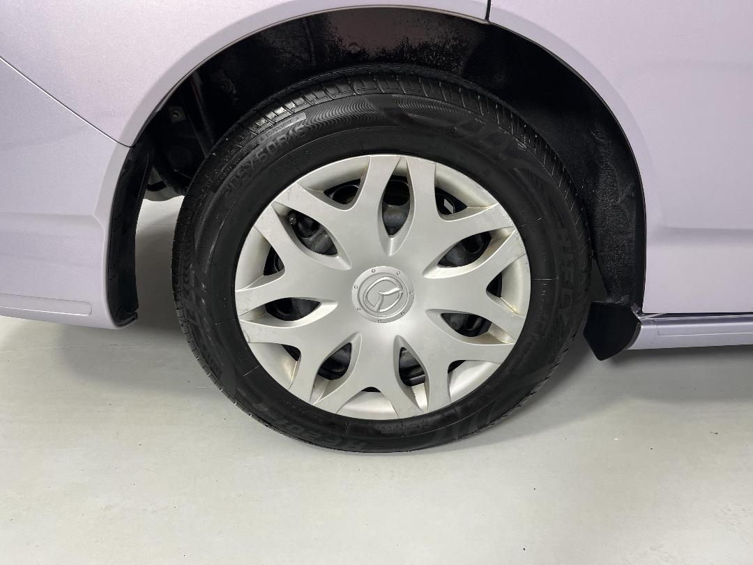 Photo '12' of Mazda Biante Photo '12' of Mazda Biante