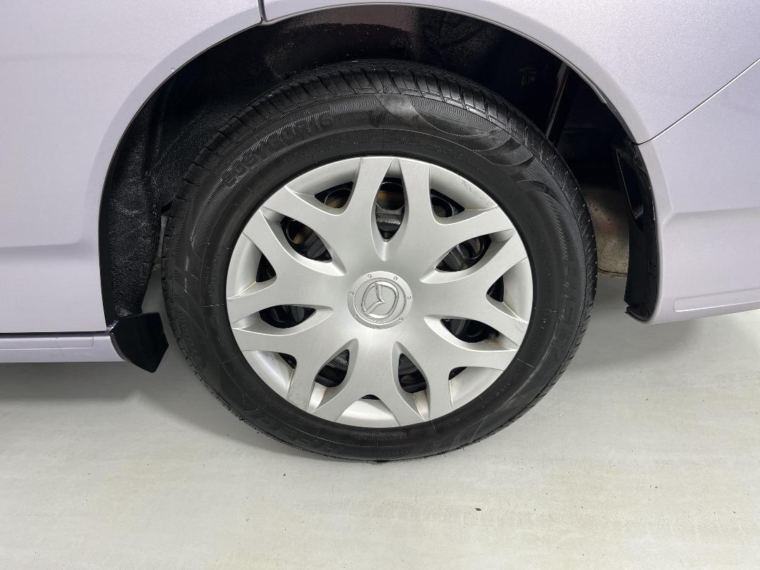 Photo '11' of Mazda Biante Photo '11' of Mazda Biante