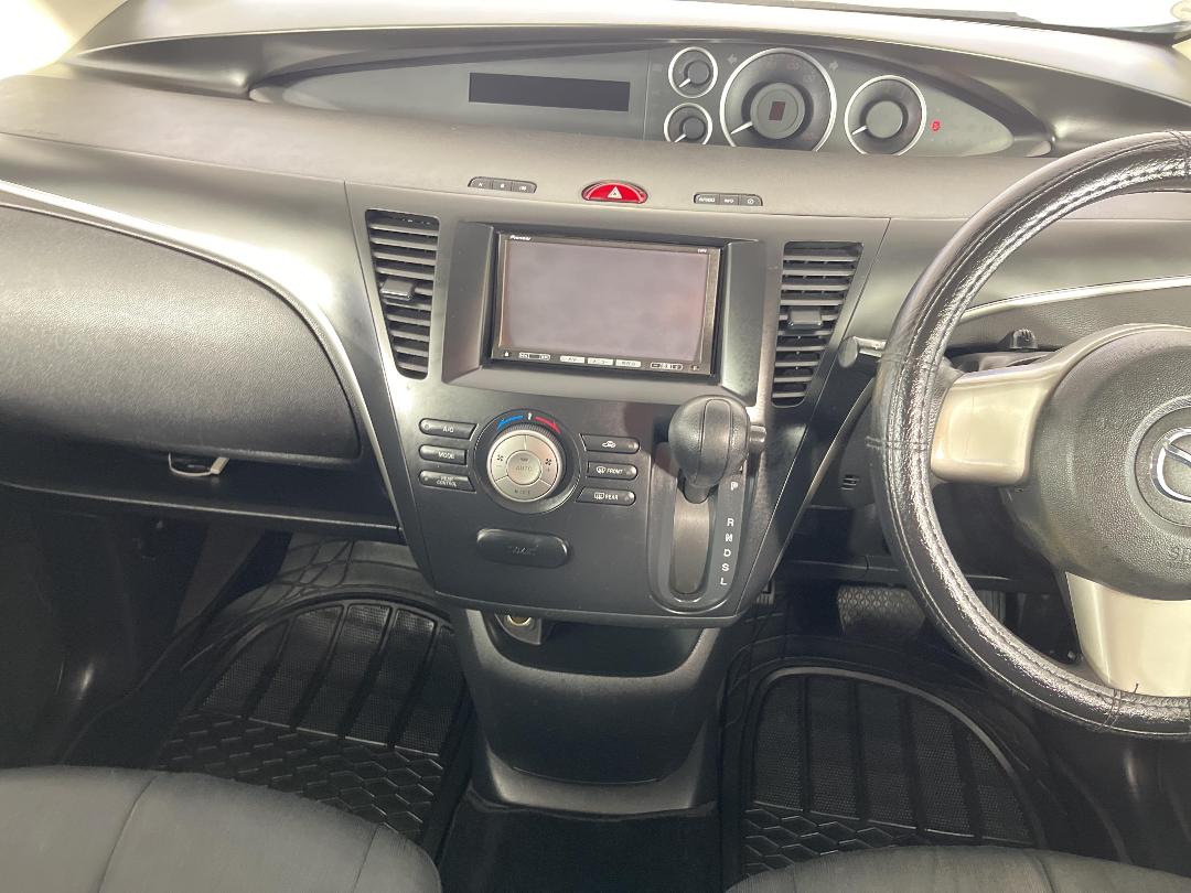 Photo '18' of Mazda Biante Photo '18' of Mazda Biante