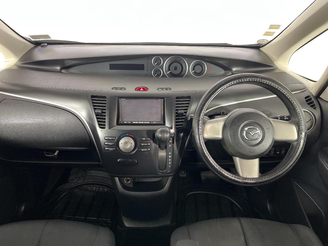 Photo '17' of Mazda Biante Photo '17' of Mazda Biante