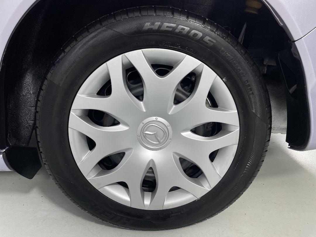 Photo '11' of Mazda Biante Photo '11' of Mazda Biante