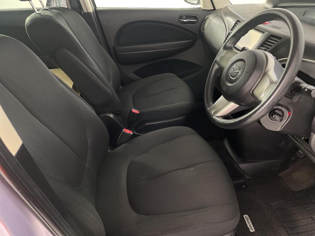 Photo '16' of Mazda Biante Photo '16' of Mazda Biante