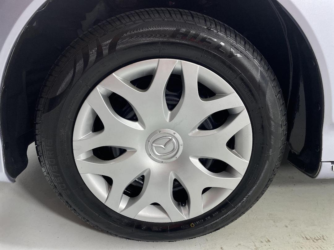 Photo '10' of Mazda Biante