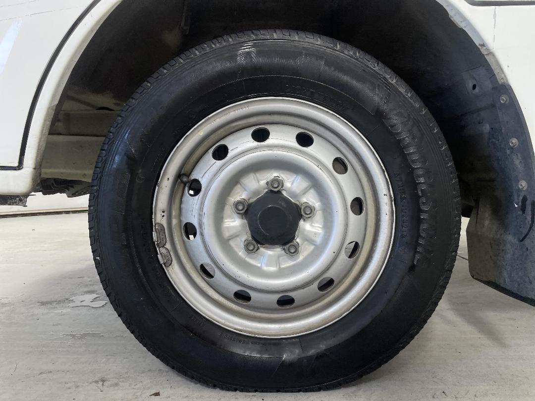 Photo '10' of Mazda Bongo Photo '10' of Mazda Bongo