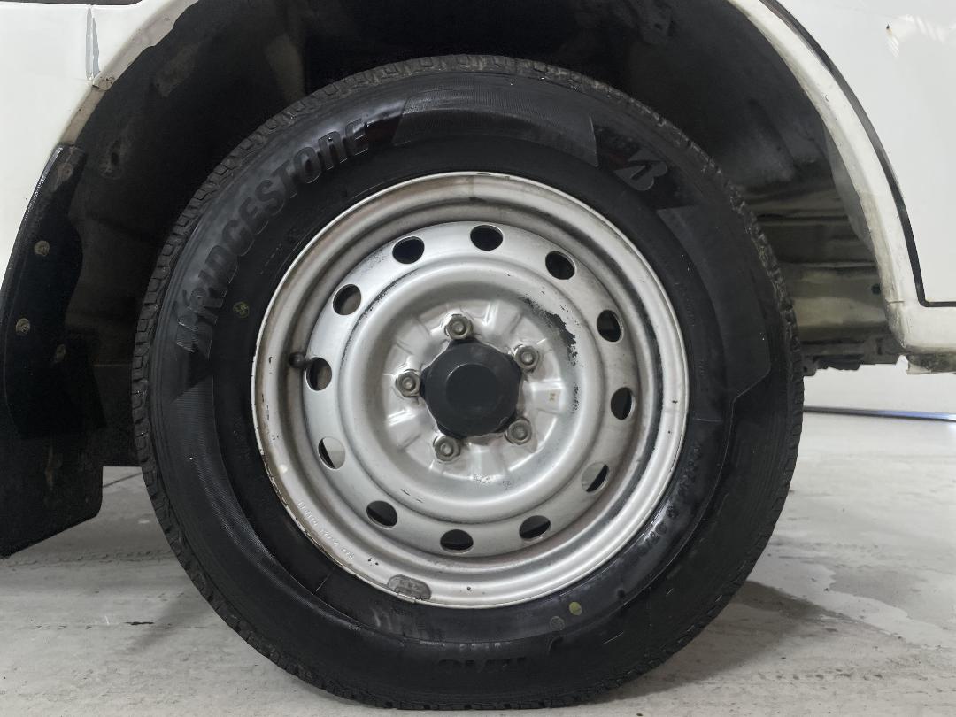 Photo '9' of Mazda Bongo Photo '9' of Mazda Bongo