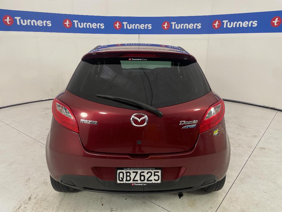 Photo '6' of Mazda Demio