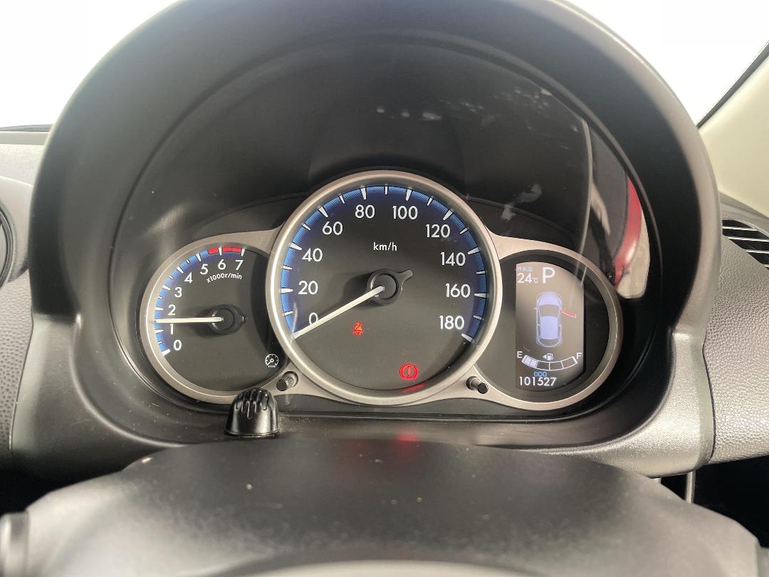 Photo '21' of Mazda Demio