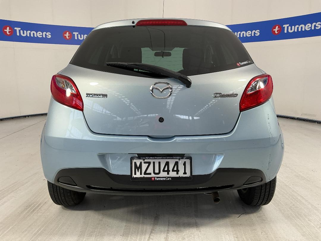 Photo '6' of Mazda Demio