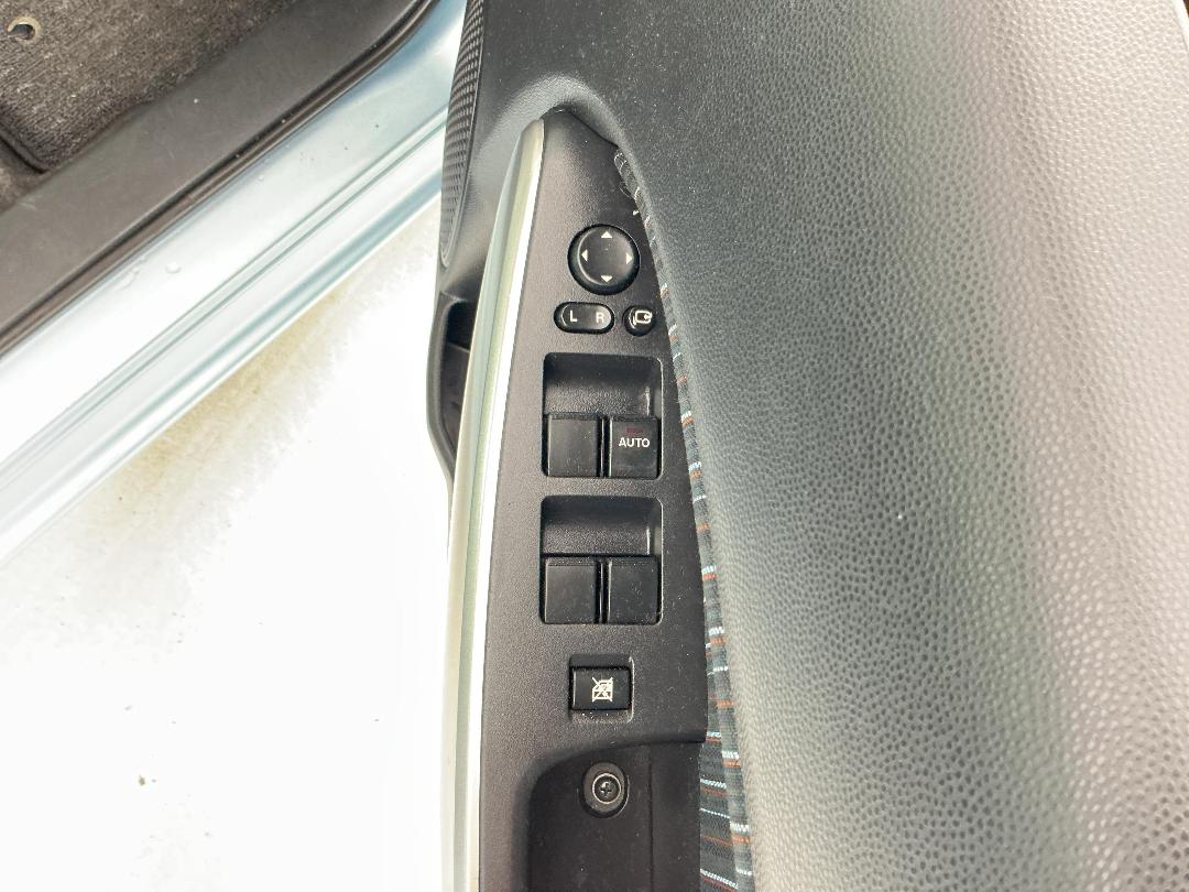 Photo '23' of Mazda Demio