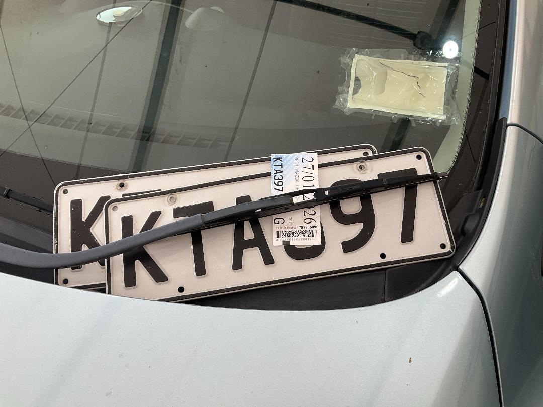 Photo '17' of Mazda Demio Photo '17' of Mazda Demio