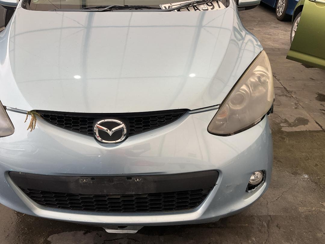 Photo '20' of Mazda Demio Photo '20' of Mazda Demio