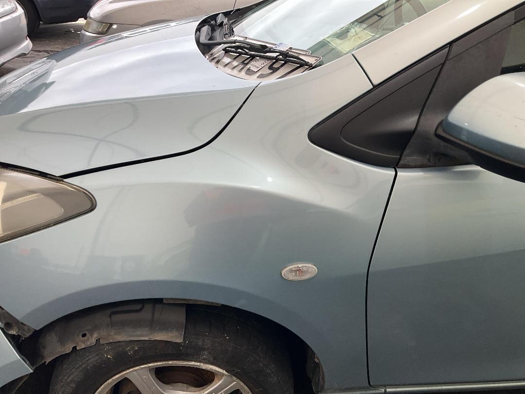 Photo '23' of Mazda Demio Photo '23' of Mazda Demio