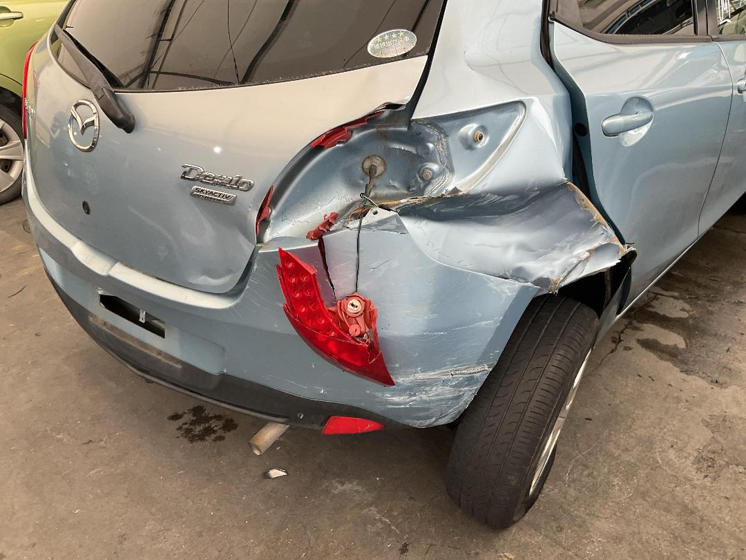 Photo '28' of Mazda Demio Photo '28' of Mazda Demio