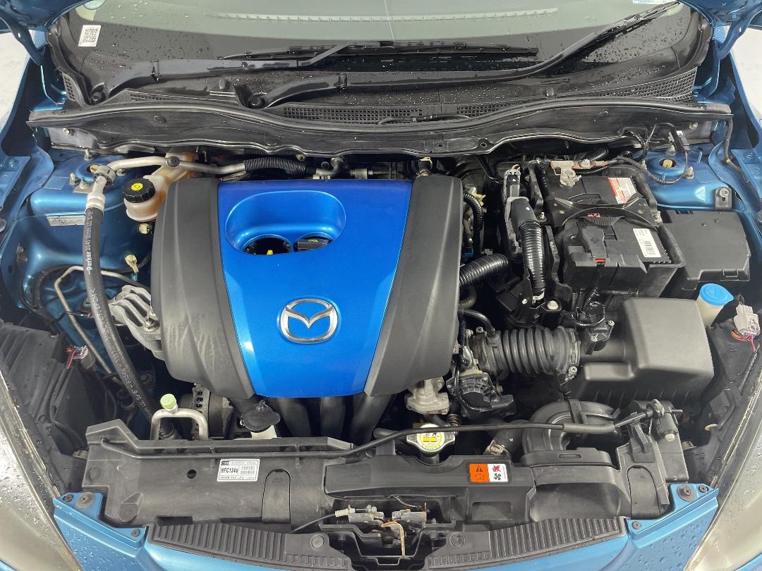 Photo '13' of Mazda Demio