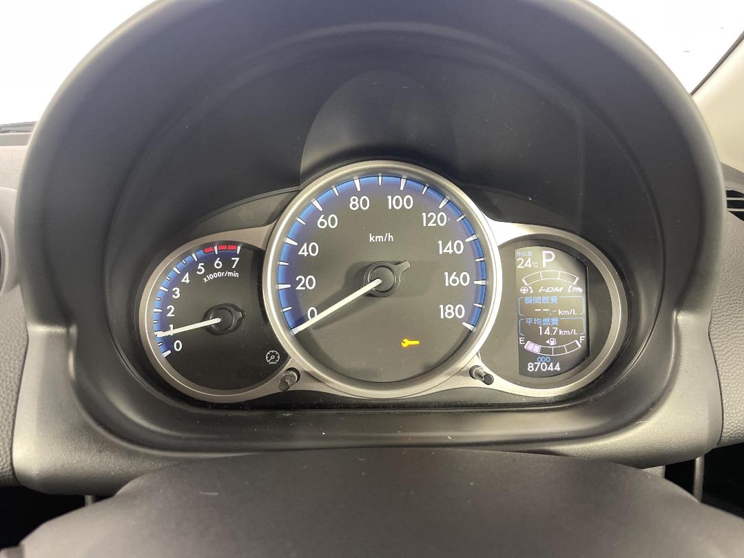 Photo '21' of Mazda Demio