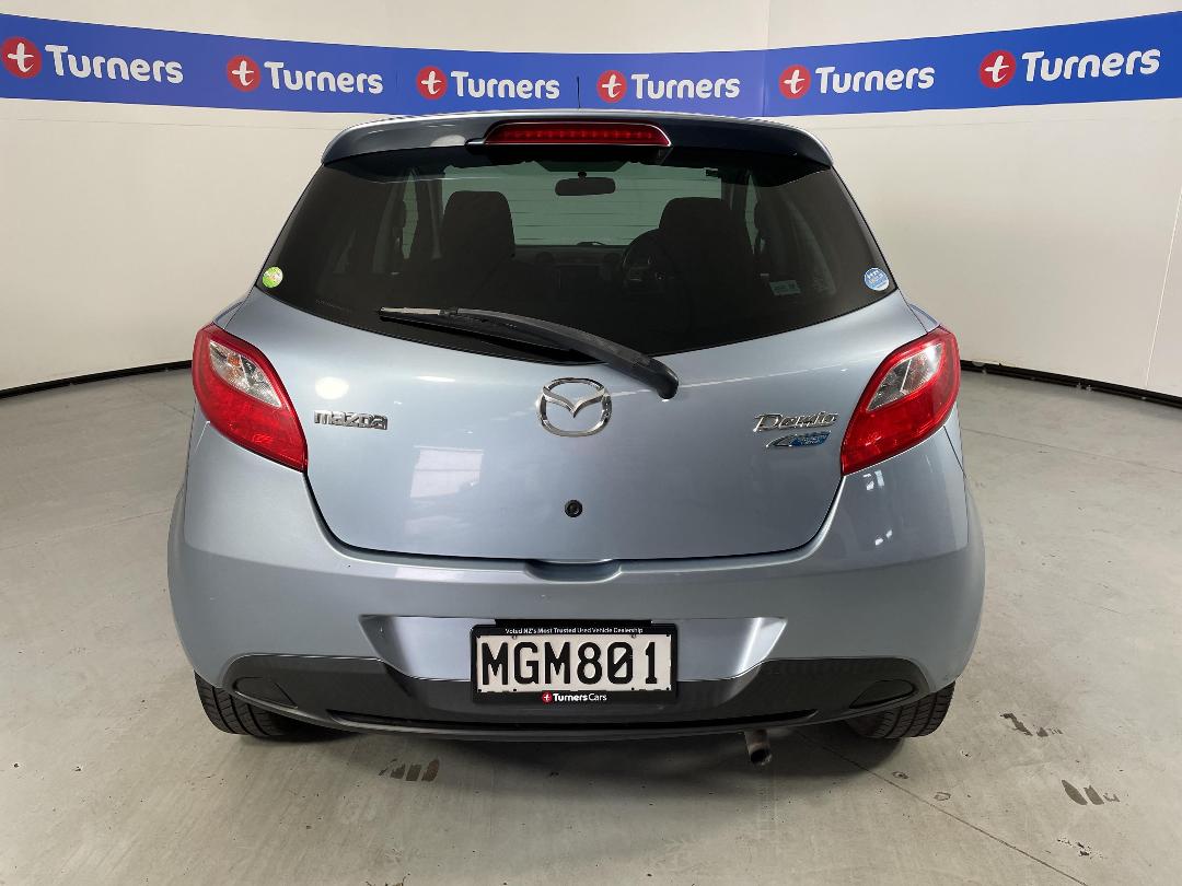 Photo '6' of Mazda Demio