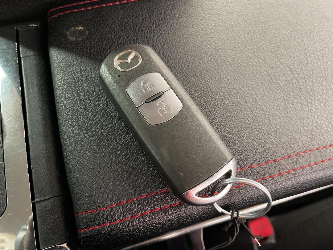 Photo '22' of Mazda Demio