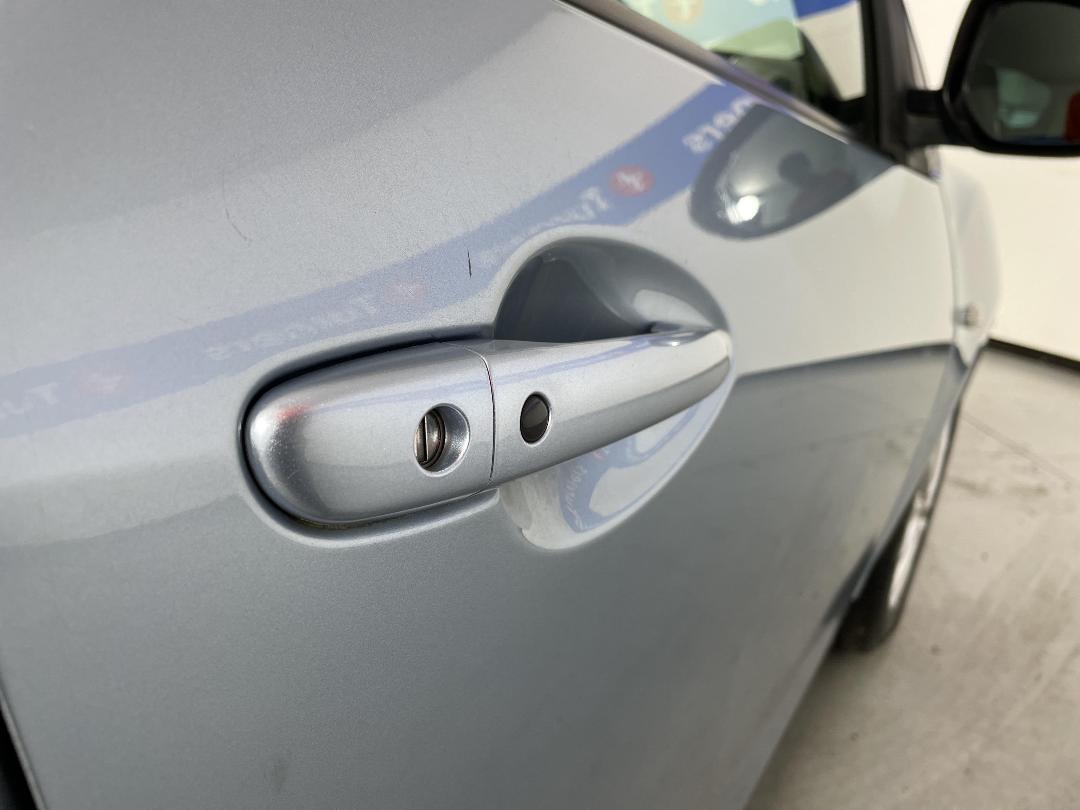 Photo '25' of Mazda Demio