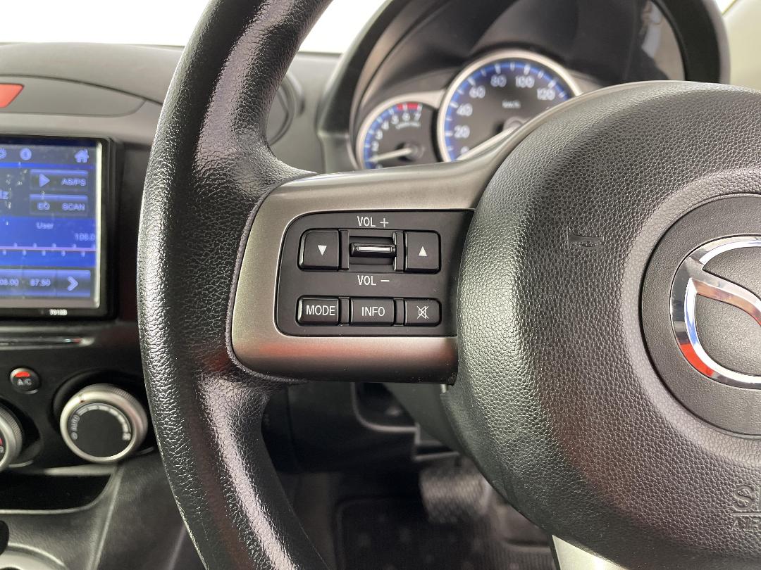 Photo '26' of Mazda Demio