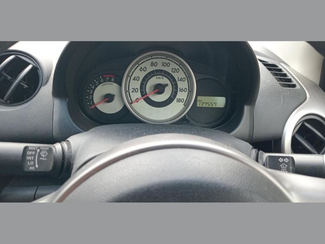 Photo '3' of Mazda Demio Photo '3' of Mazda Demio